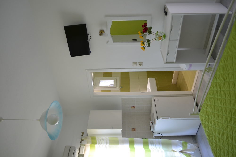 Klimataria Studios Agios Prokopios  Luaran gambar